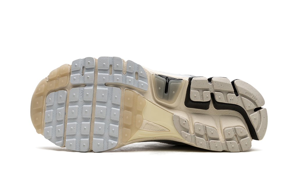 Nike Zoom Vomero 5 "Supersonic" FN7649 110