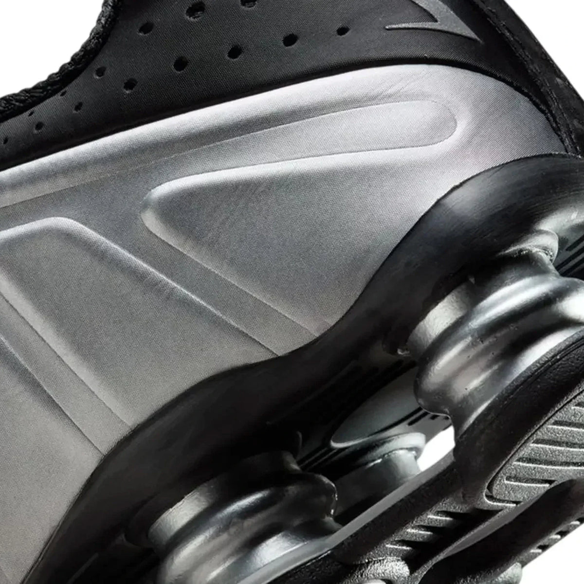 Nike Shox R4 'Metallic Silver Black' (2025)