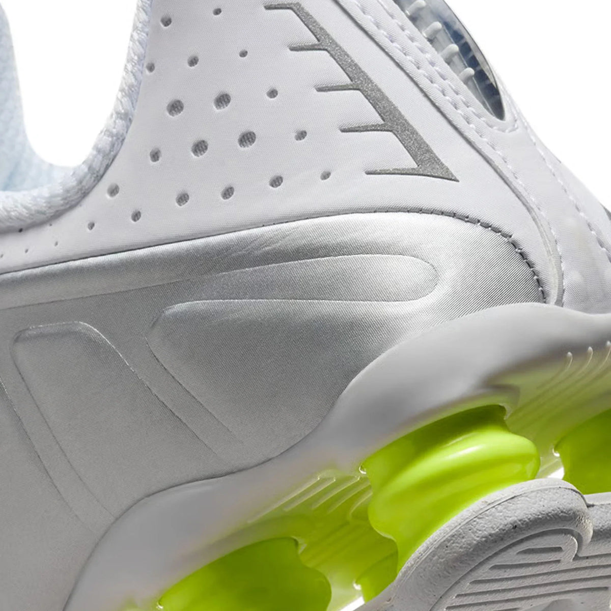 Nike Shox R4 'White Metallic Silver Volt' Women's (2025)