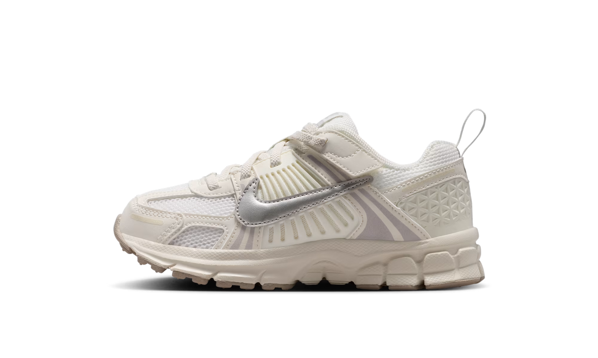 Vomero 5 PS "Sail Metallic Silver" HF6999 108